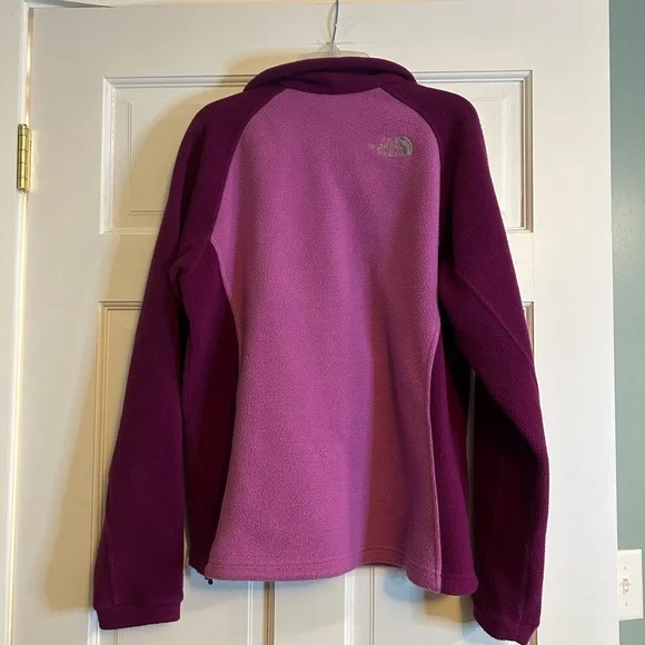The North Face Fleece Jacket - Picture 2 of 2